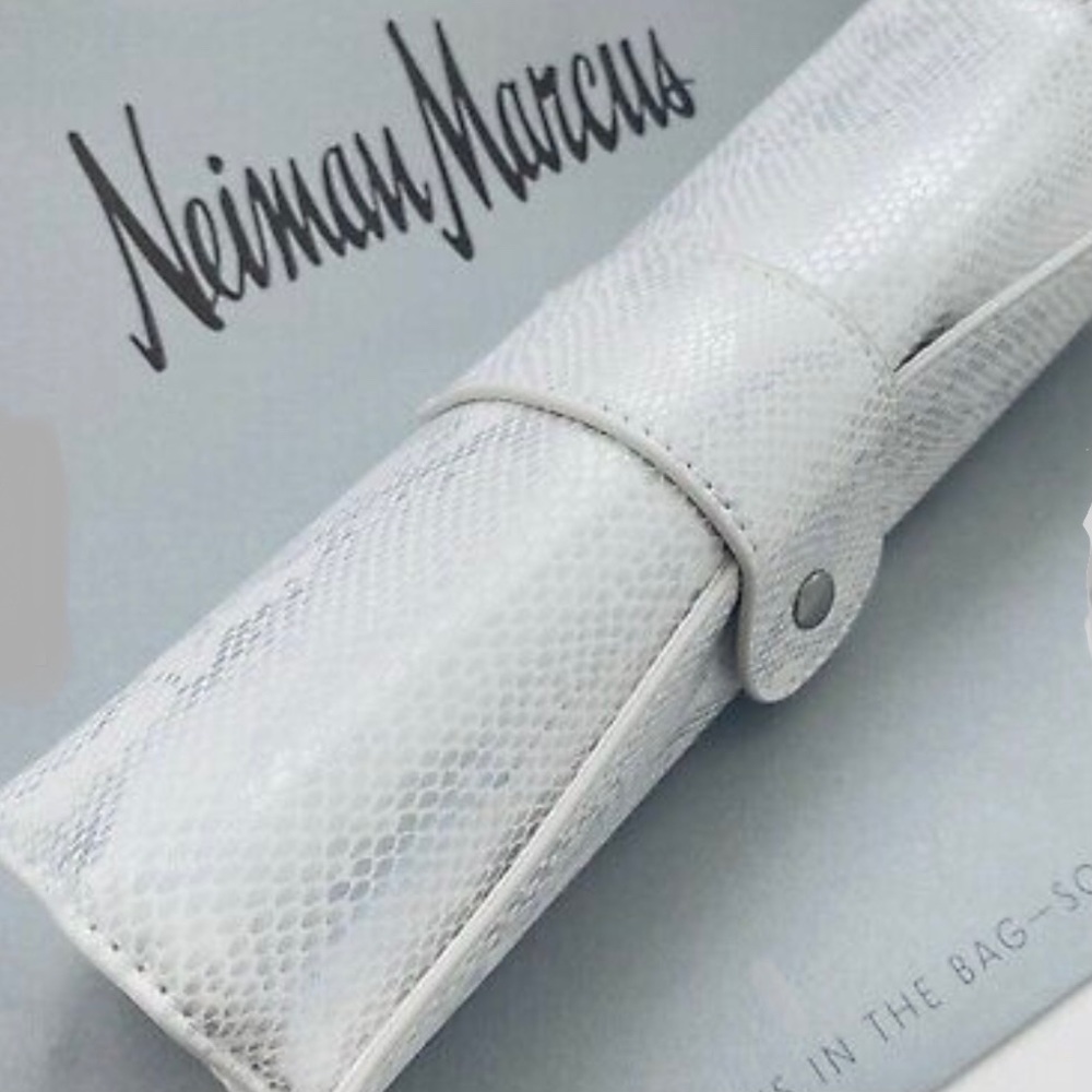 BRAND NEW SEALED Neiman Marcus Make-Up Brush Set